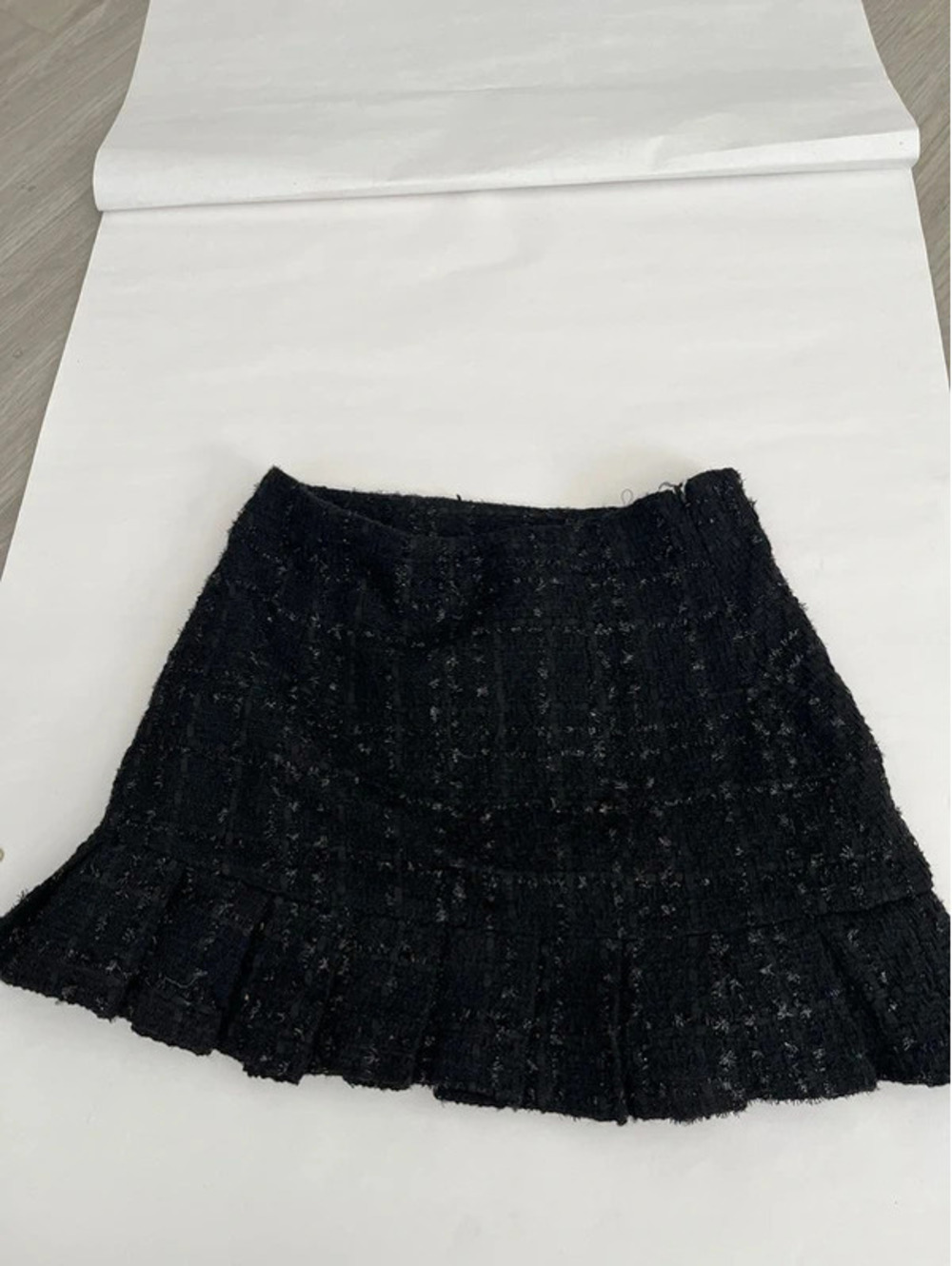 Girls size small black mini skirt